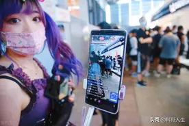 一大波女性半夜视频直播，她们究竟要干什么图片