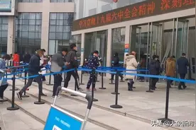 节后就诊迎高峰！郑大一附院4院区一天接诊4万人图片