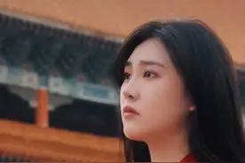 家暴男星刘洲成官宣恋情，女友自称沙袋引群嘲，前妻险因家暴流产图片