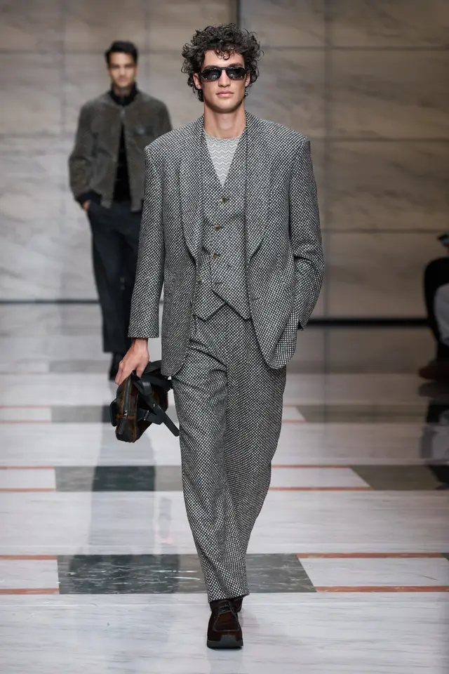 ������Giorgio Armani 2023�＾ϵ����װ������ʱ��