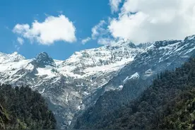 郭进拴｜神女峰遐思图片