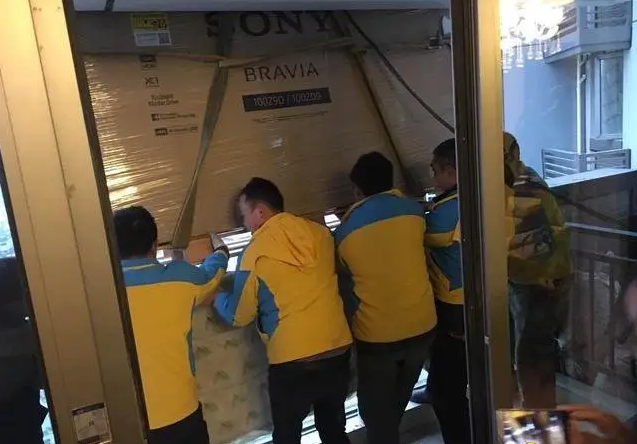 电视机该怎么选？别听导购瞎忽悠，认准这4个方面就够了