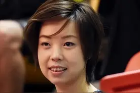 张怡宁：闪婚嫁给袁立前任，生下一儿一女，结婚14年被宠成宝贝图片