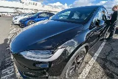 特斯拉交付首批HW4.0车型，但暂时不支持Autopilot、TACC等功能图片