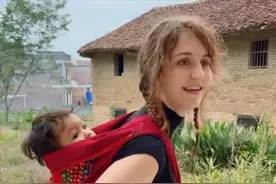 意大利姑娘美纳斯，21岁嫁广西农村，不嫌贫不爱富，会插秧会猜拳图片