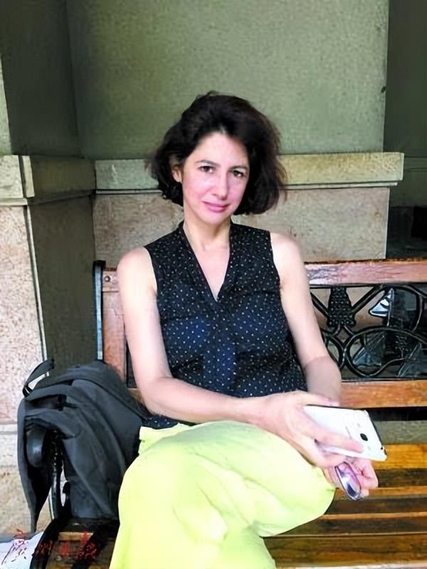 徐若琪老婆(外来媳妇本地郎康伯病逝曾遭人误解) - 桓桂百科号