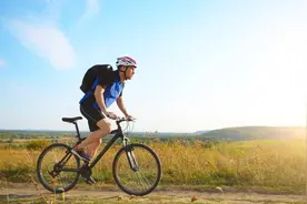 中年男骑行利弊？图片