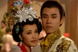 刘晓庆300块披龙袍, 陈宝国沉迷“拉皮术”,却被央视天价买断版权图片