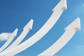 “超级牛散”章建平新进股被券商一致看好！这些投资大咖的重仓股具备较大上涨空间！图片