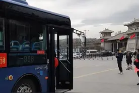 大同古城至云冈石窟景区旅游专线，外地游客都说太走心了~图片