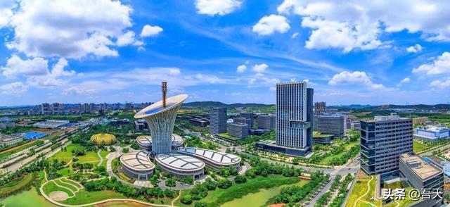 同样是副省级市、省会，西安、成都、武汉三座城市的差距在哪里？