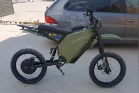 乌克兰为狙击手配电驴，最大时速90公里，方便狙杀俄军后逃离图片