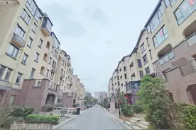 心碎！镇江这家定位高端的小区房价3年没涨，连中介都不推荐我买图片