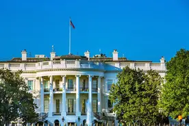 美国总统权力有多大？竟然可以自己决定发动战争图片