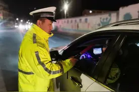 喝瓶啤酒多久能开车？交警测试给出答案，不想算酒驾，按这时间来图片