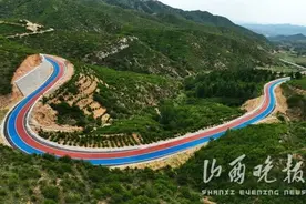 全长约10公里！太原古交市岔口乡旅游公路成“网红打卡点”图片