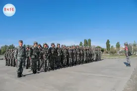 50环！军旅生涯“第一枪”，他们取得满分好成绩图片