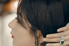 #小姐姐美照分享#娇小玲珑图片