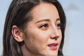 假发假臀假肌肉，半个娱乐圈“从头假到脚”，还剩下什么是真的？图片