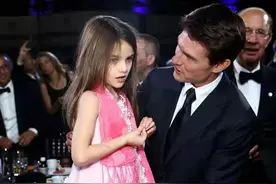 阿汤哥女儿变化大！素面朝天皮肤超好，网友：和她爹眼睛一模一样图片