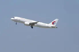 上海出发，中午抵达！记者跟飞，C919开启首次商业载客飞行图片