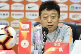 曝53岁王波被带走！曾获最佳主帅，名记：他啥都玩过，美酒和美女图片