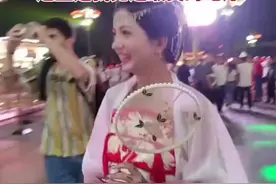 希腊女生第一次来西安穿汉服扮东方美人 女生：这是我见过最美的地方！图片