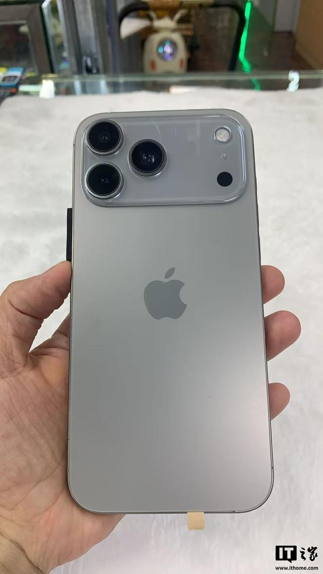山寨iPhone 17 Pro现身：运行安卓系统，界面模仿苹果iOS