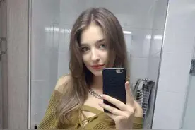 一个湖南岳阳人，被外派到莫斯科工作，爱上了一个混血俄罗斯姑娘图片