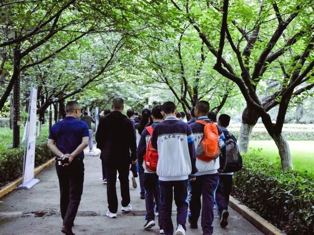 四川省民生研究会新媒体中心-官网