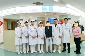 进食中突发呼吸困难无法言语，八分钟海姆立克急救化解患者噎食缺氧危机图片