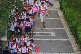 学校为什么要统计学生父母的工作单位及职务？图片