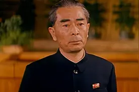 王铁成：一生只演周总理，曾获双料影帝，却为痴呆儿子两次息影图片