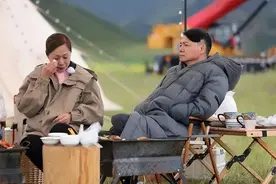 知名男星为救爱妻花光家产，却官宣离婚：恩爱18年，都是装的？图片