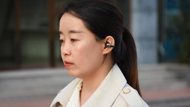 南卡Ultra：U型耳夹式设计，无感佩戴畅享好声音