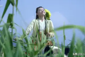《雪中悍刀行》呵呵姑娘扮演者回应骑熊猫：别问，问就是真的图片