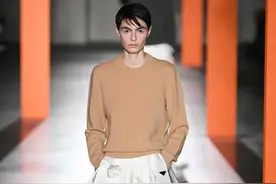 Prada 2023秋冬发布秀，明星，流量，极简优雅的设计图片