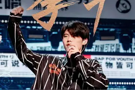 他是中文说唱圈近两年最火的新生代rapper图片
