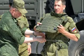 国产装备在实战中立功，俄军自购中国防弹衣，中弹两次都没阵亡？图片