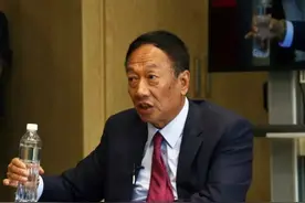 跌落神坛的富士康图片