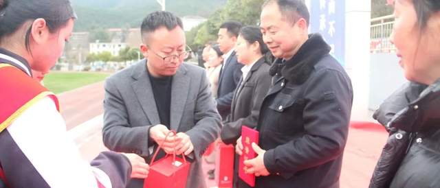 四川省民生研究会新媒体中心-官网