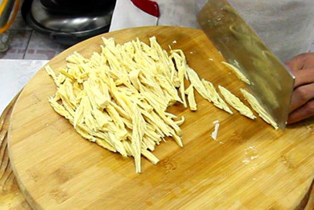 “七月中、腊月半，老人过得心胆颤”，为啥？这6种食物或可缓解