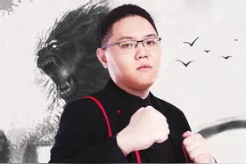 PDD入选LPL名人堂，远古职业选手再次迎来高光时刻图片