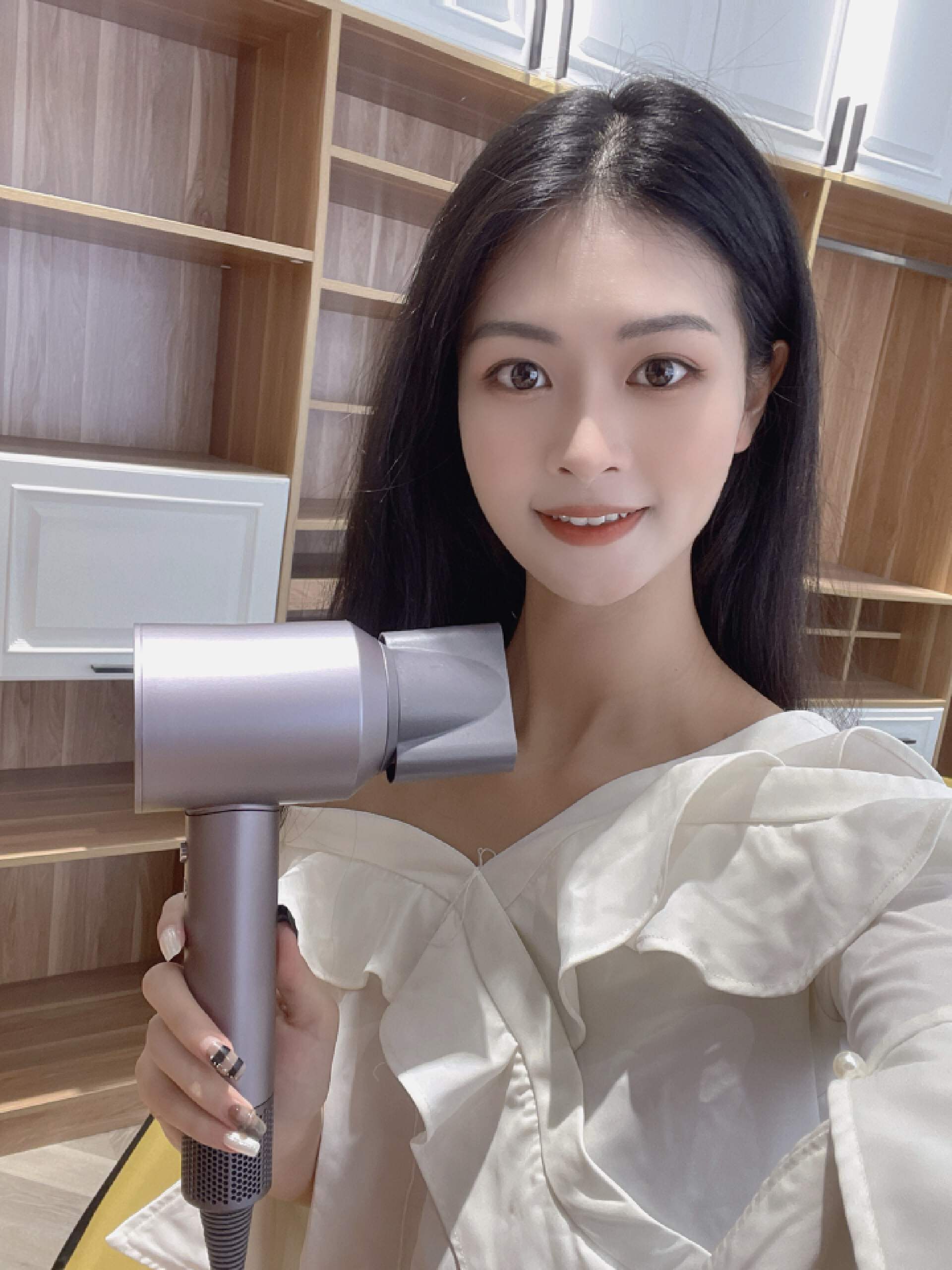 直男送礼推荐：大宇温感高速吹风机，早晚都能想起你