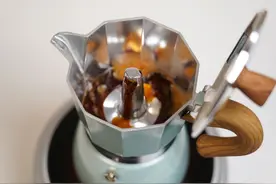 千元半自动咖啡机和摩卡壶哪个值得买？图片