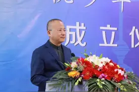 邱曙光：只有教师幸福了，学生的幸福才有长度和厚度图片