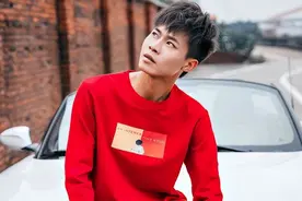 从一无所有到人生赢家，许华升表白小美失败，因爷爷离世被骂不孝图片