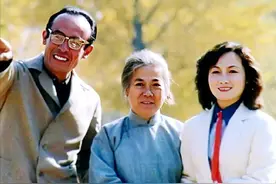 电影《樱》情真意切，程晓英许还山主演，女主息影几十年近期出镜图片