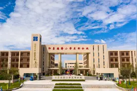 青岛即墨这所新学校“硬核”条件获家长点赞图片