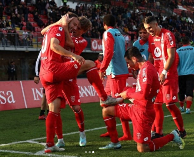 国际足球冷雪(国米新飞翼的四年进化史 一种特质比12球9助攻可贵)